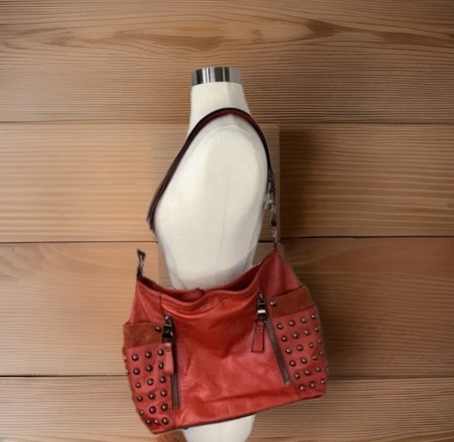 Bolso de Hombro Hobo de Cuero y Gamuza Rojo B. Makowsky Cartera Leopardo Oro Rosa Tachuelas Foto 2 de 4