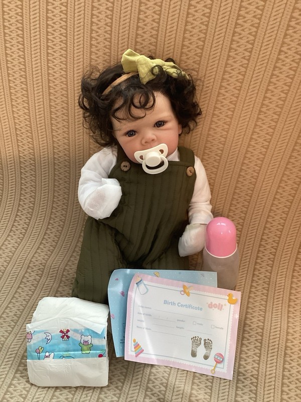 LIFELIKE REBORN BABY DOLL WITH ACCESSORIES NIB