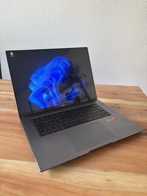 Huawei MateBook 16'' Ryzen 7 5800H 16GB SSD Win11 Grau