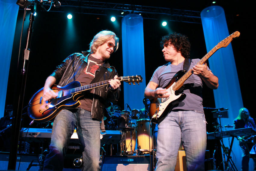 Concert Daryl Hall & John Oates In Concert 24X18 Poster | eBay