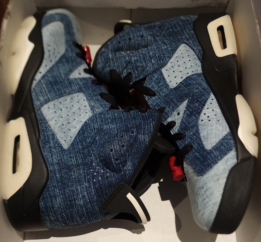 オ*ル様 Air Jordan 6 Retro Washed Denim 25. オ*ル様 Air Jordan 6 Retro Washed Denim 25. Closer Look at