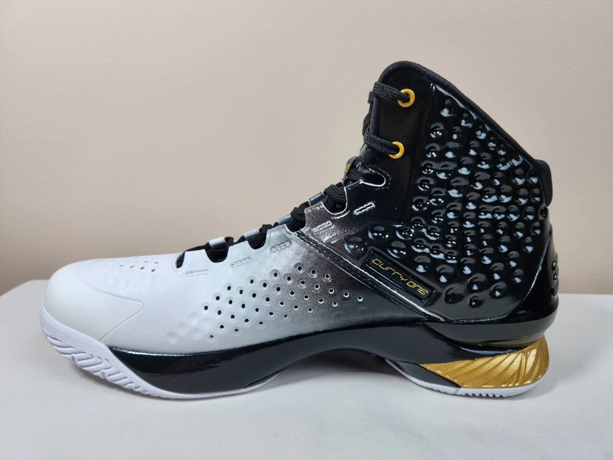 Basketball shoes below 1 sale