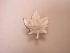 Engraved Silver Tone Maple Leaf Vintage Tie Tack Lapel Pin oh canada v117