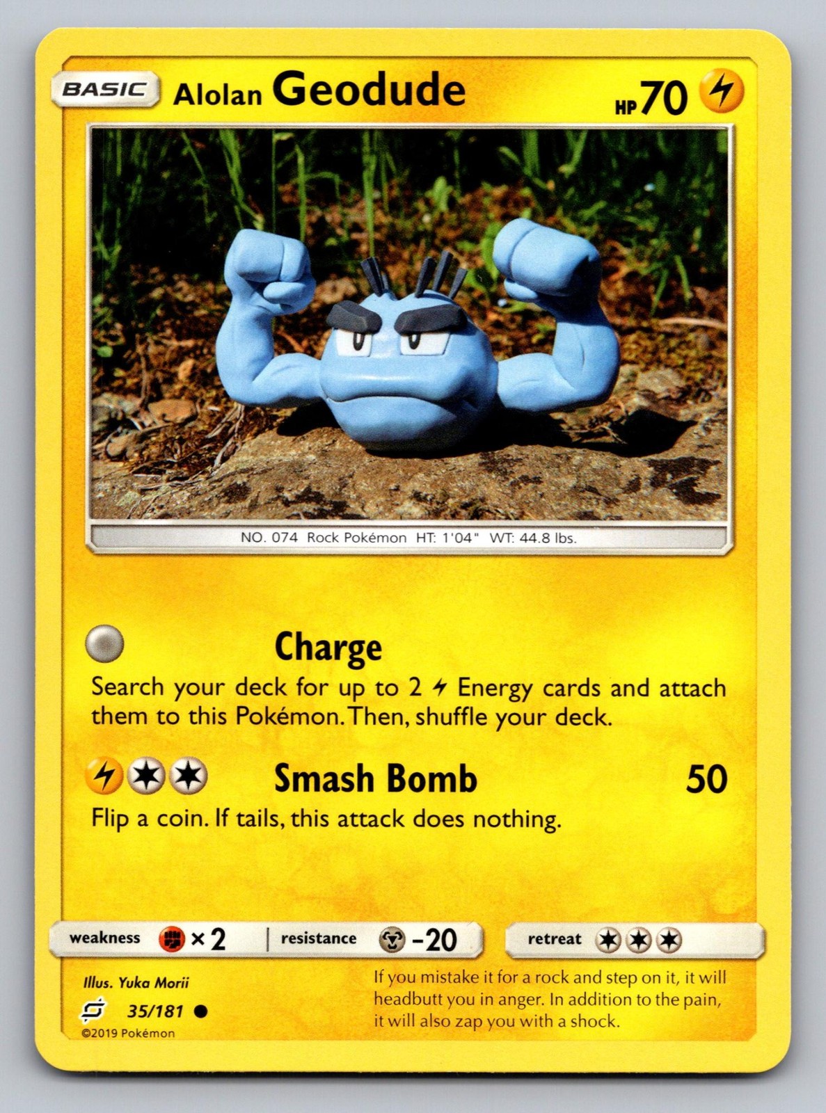 Alolan Geodude 35/35 Common Team Up Lightly Played
