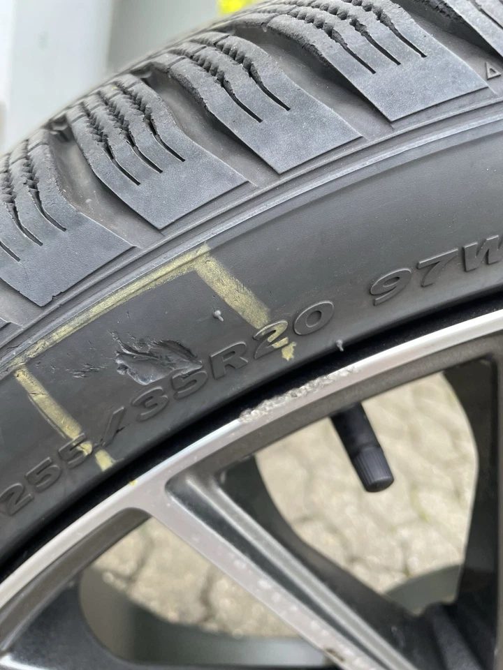 AEZ Winterradsatz 255/35 R20 97W - Bild 4 von 4