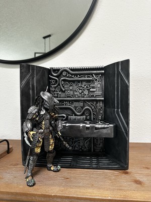 Custom Predator II Trophy Wall for Neca Predators Figure Scale