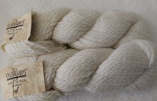 100 Baby Alpaca Chunky Yarn 3.5 oz, 108 yards 576:7B7332 Lot of 2, White