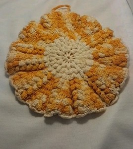 VTG Double Layered Handcrocheted Pot Holder W/Hanger 6"