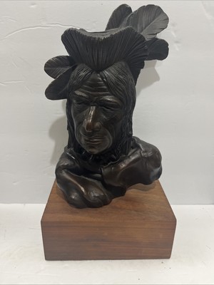 RARE Vintage Arnold Goldstein Native American Resin Bust W/ Wooden Base 11.5  T