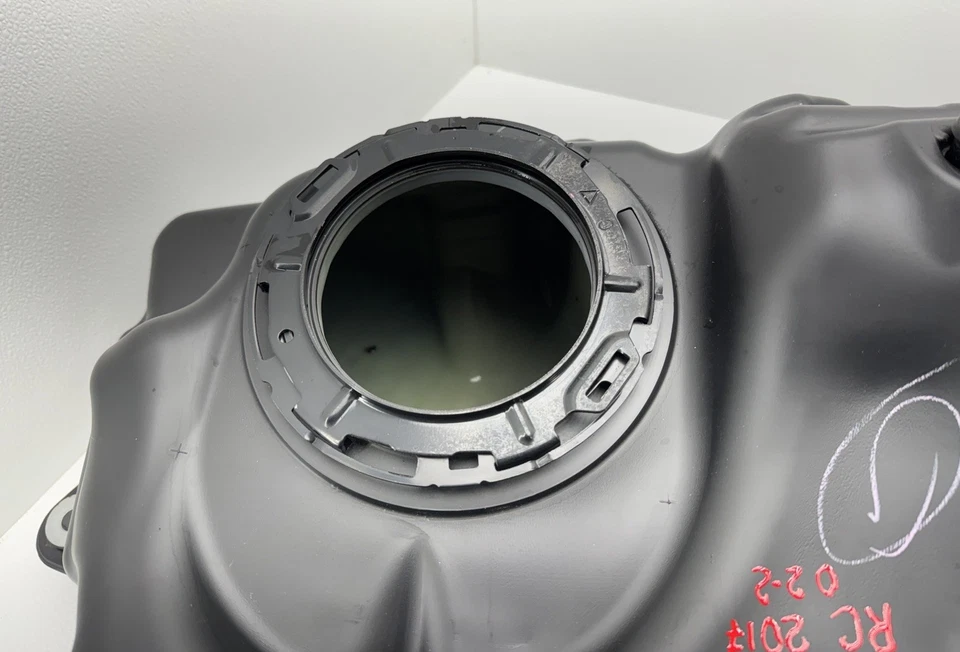 2015-20121 LEXUS RC350 RC300 IS300 IS350 GS300 GS350 DEPÓSITO DE GASOLINA TANQUE DE COMBUSTIBLE OEM Foto 4 de 4