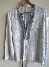 White vintage cotton Ukrainian embroidered shirt by L. O. G. G.