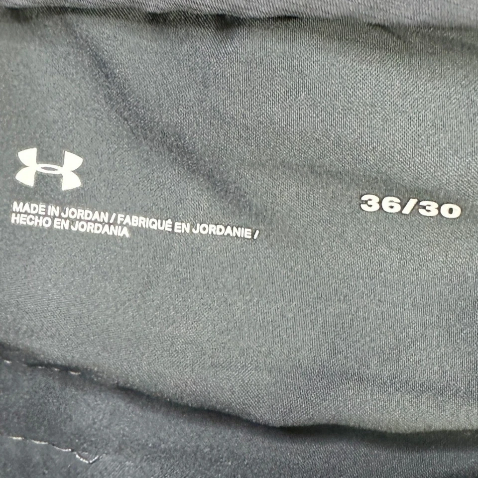 Pantalones de senderismo Under Armour mezcla de nailon para hombre 36X30 gris bolsillo elástico frontal plano Foto 4 de 4