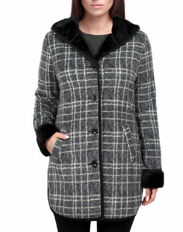 Jaqueta Ike Behar Feminina Forrada de Pelúcia com Capuz, Xadrez de Carvão, Pequena - Imagem 2 de 4