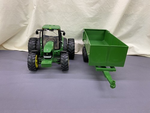 ERTL John Deere 7430 Tractor And Trailer Light/Sound Rear Duals 12” Tractor - Picture 4 of 12