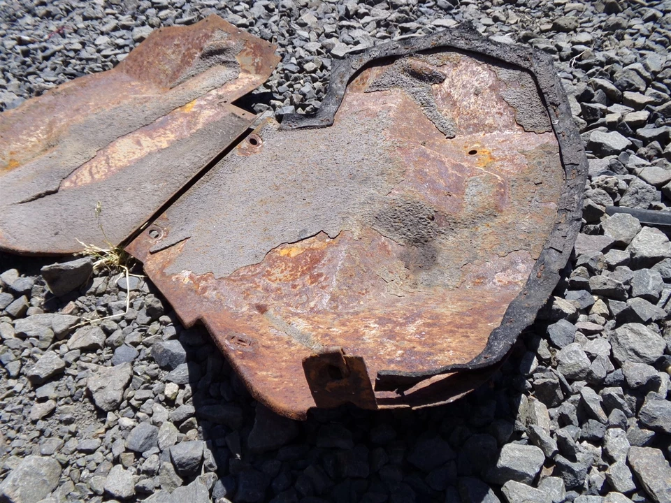 1964 Plymouth Sport Fury Headlight Splash Shields Fender Front Belvedere Savoy - Image 3 of 4