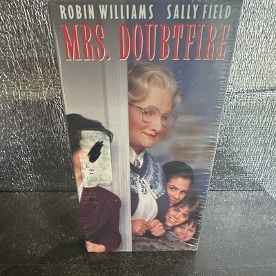 Mrs. Doubtfire 1996 VHS Video Cassette Tape Robin Williams