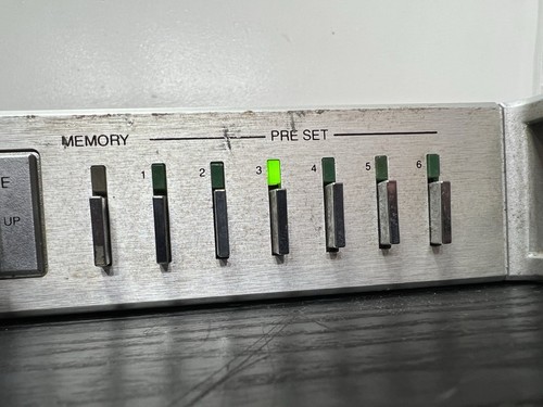 Crown FM TWO FM-2 Tuner - Picture 21 of 24