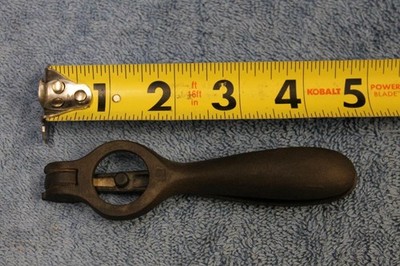 Vintage Hinged Paper Shot Shell Hand Priming Pliers Tool 12 Gauge Cast Metal OLD