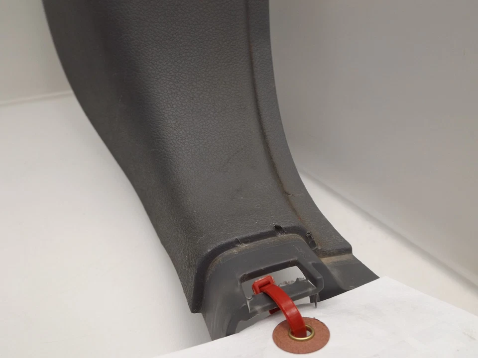 2005–2007 Ford Freestyle Right Passenger Side Kick Panel Trim Used OEM Foto 2 de 4