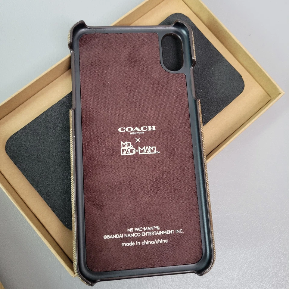 Lote de 3 fundas Coach Signature Ms. Pac Man iPhone X amarillas y caqui nuevas F73706 Foto 3 de 4