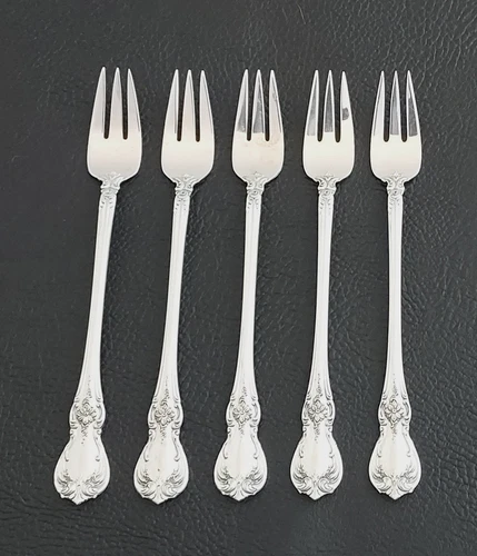 5 Towle Old Master Sterling Silver Cocktail / Seafood Forks - 5-3/4" - 99g
