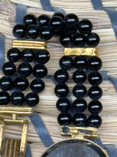 Women’s Decorative Black Beaded Quartz Wristwatch Stretch Band Gold Tone READ - Picture 10 of 11