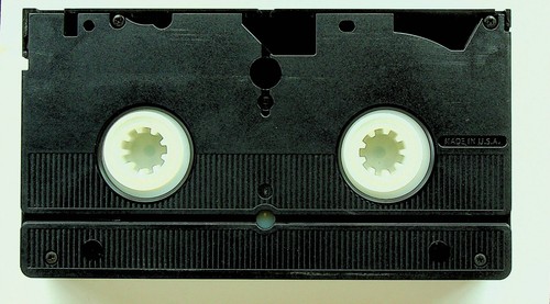 Howard the Duck (1987) - MCA Home Video - PG - Comedy - VHS 80511 - Pre-owned - Picture 7 of 11