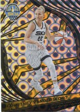 2022 Panini Revolution WNBA Groove NO. 32 Courtney Vandersloot - Chicago Sky