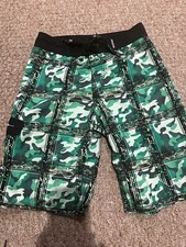 Maui swim trunk size 14 boys