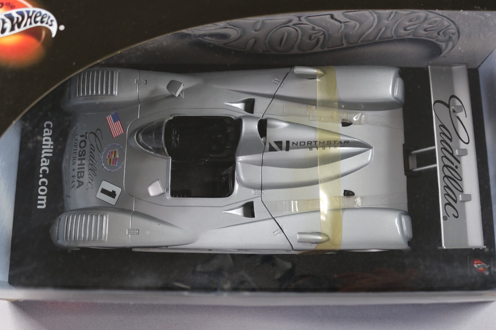 C2340- SLOT CAR CADILLAC NORTHSTAR LMP #1 LE MANS 2001