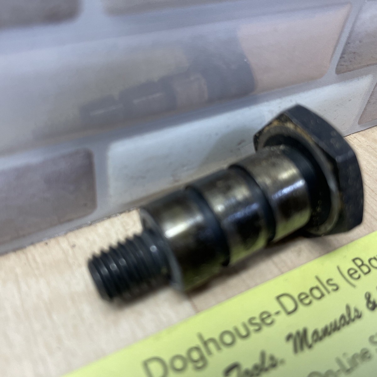 1342731 Delta Scroll Saw Pivot Bolt, 16
