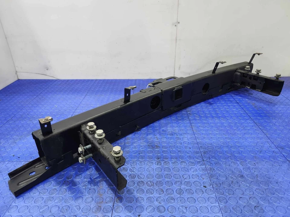 Parachoques trasero Chevy Tahoe 2015-2020 barra de impacto refuerzo OEM 22806381 Foto 3 de 4