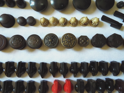 20 Years of Collecting Huge Lot of Stereo Receiver Bakalite, Wood Knob set parts - Picture 4 of 22