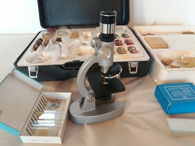 Sehr Altes Metall Schul- (?) Mikroskop Microscope Set 100x-600x Zoom + Zubehör