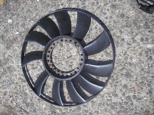 Audi/VW Lüfterrad 058121301B