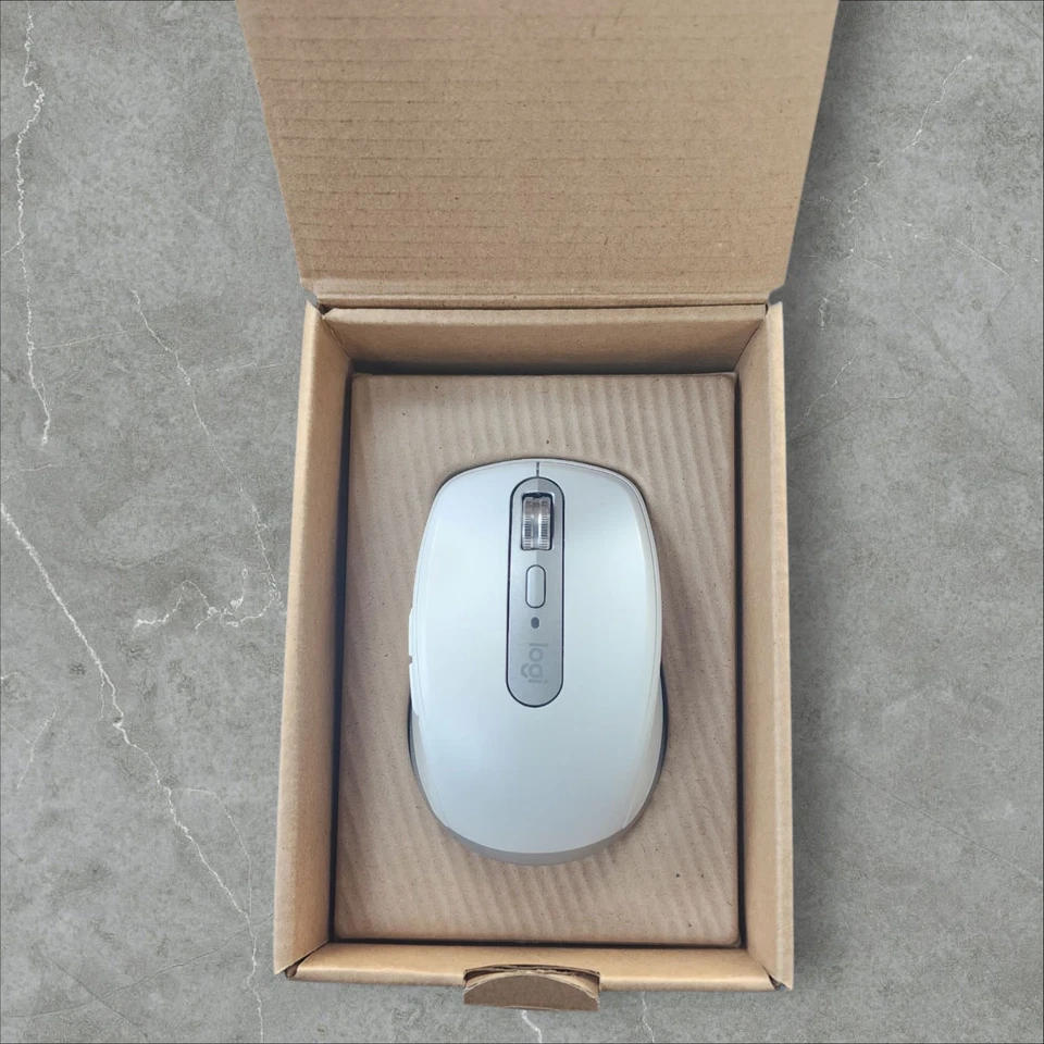 🖱️ Mouse Inalámbrico Logitech MX Anywhere 3S - Gris Pálido - Caja Abierta Excelente - 8K Foto 2 de 4