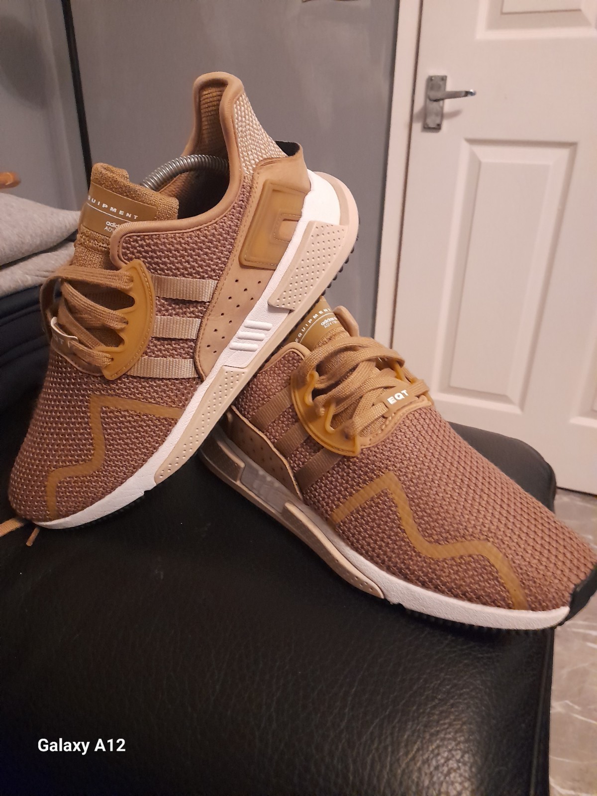 Picture 1 of 18