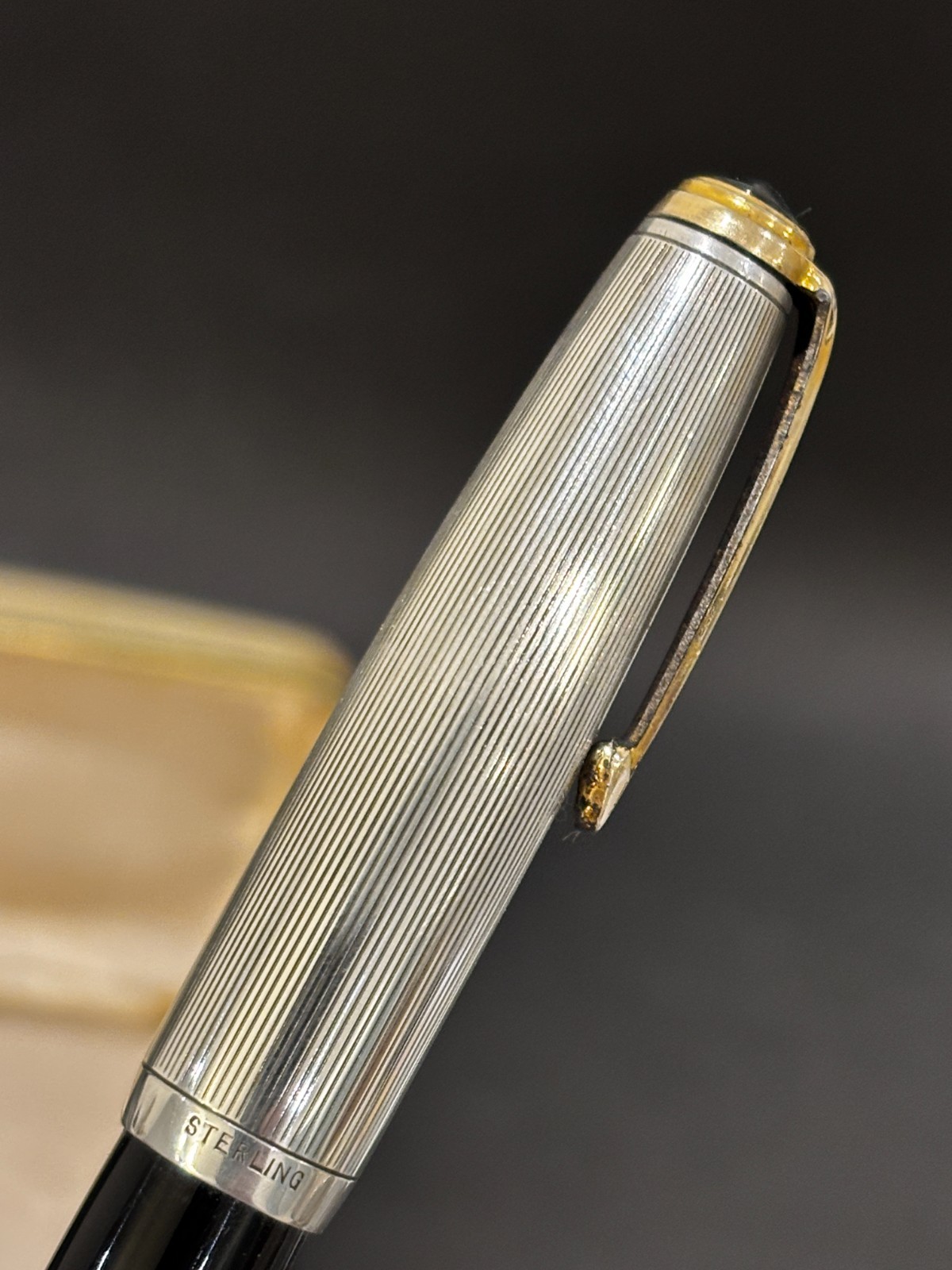 Escritor — Sterling Silver Cap ARGENTINA w case (BFP747) — Medium (M) nib — fountain pen for sale on Nibfolio — photo 5