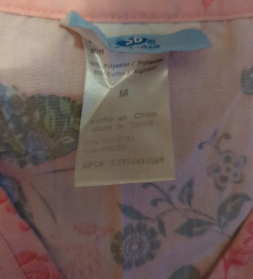 SB Scrubs Women's Medium Butterfly Print V-Neck Front Pockets - Image 2 of 4