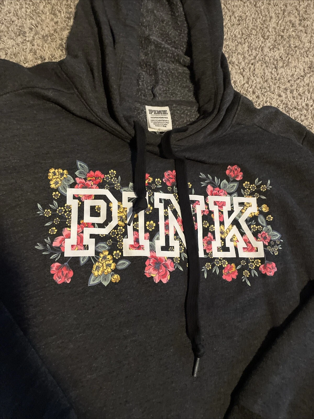 UNDERCOVER Felpa con cappuccio Victoria Secret XS rosa floreale pullover felpa usata in ottime condizioni grigio scuro donna A5