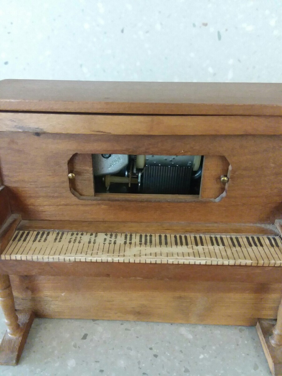 Vintage Musical Doll House Piano Plays Beautiful Dreamer
