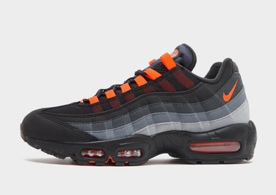 Authentic Nike Air Max 95  ( Herren Größen: UK 8,5 EUR 43 ) Black / Hyper Crimson