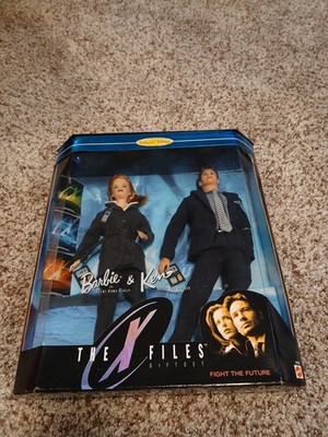 1998 The X-Files Barbie & Ken Doll Set Mulder & Scully Collector