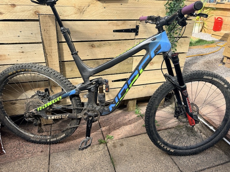 Norco Range Large C7.3 27.5 Carbon Enduro