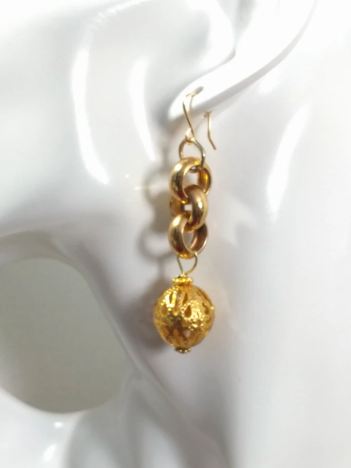 Pendientes de bola y cadena chapados en oro para mujer - Joyería de moda Foto 2 de 4