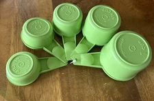 Vintage Green Tupperware Measuring Cup Set