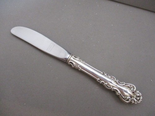 Spanish Baroque by Reed and Barton Sterling Silver Butter Spreader Modern HH - Picture 2 of 3