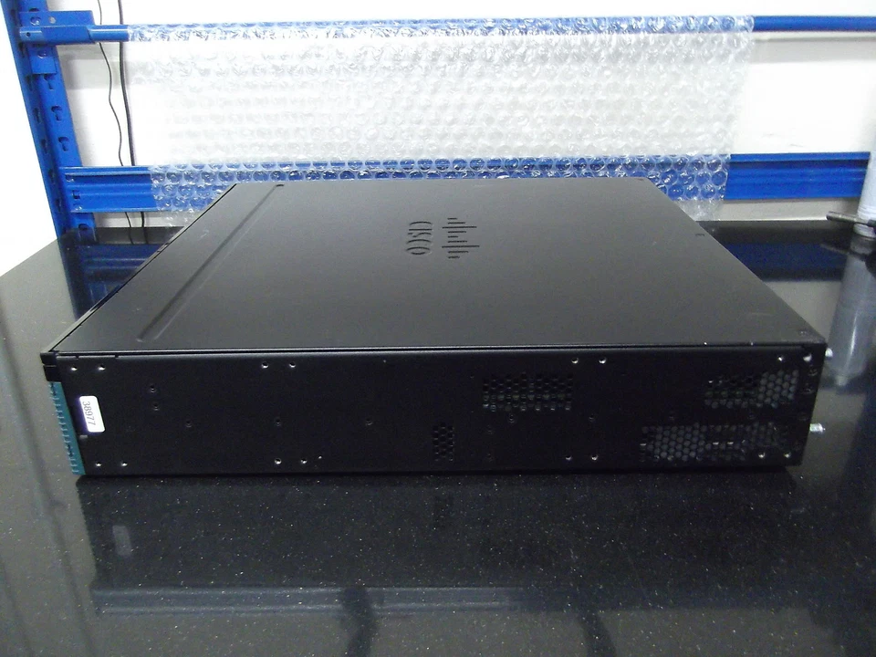 Cisco 2921/K9 2921 Int. Serv.  Gig Router Rack Mounts Included CCNA CCNP CCIE. - Image 4 of 4