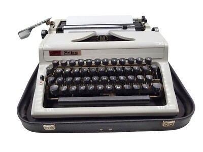 Vintage Erika 100/105 Portable Typewriter .DDR 70s