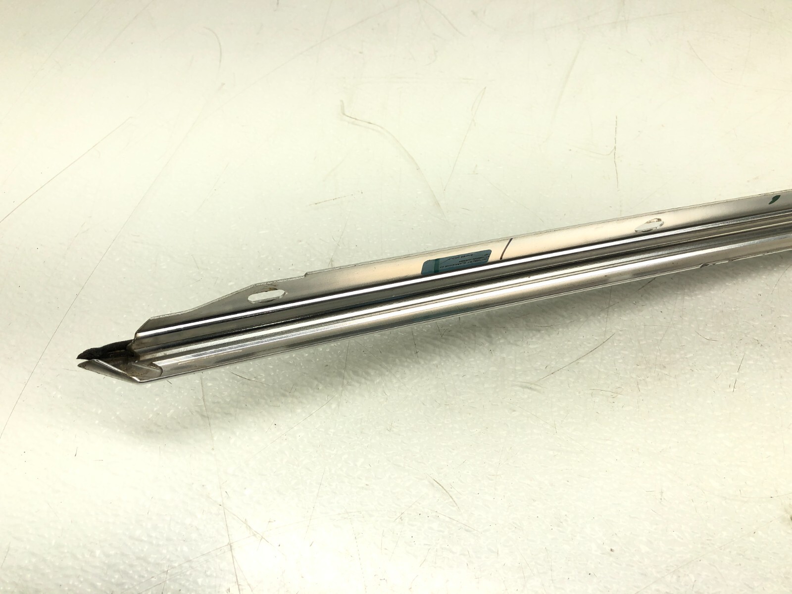 2014-2017 MASERATI GHIBLI SQ4 RIGHT PASS ROOF WINDOW MOLDING TRIM CHROME OEM.